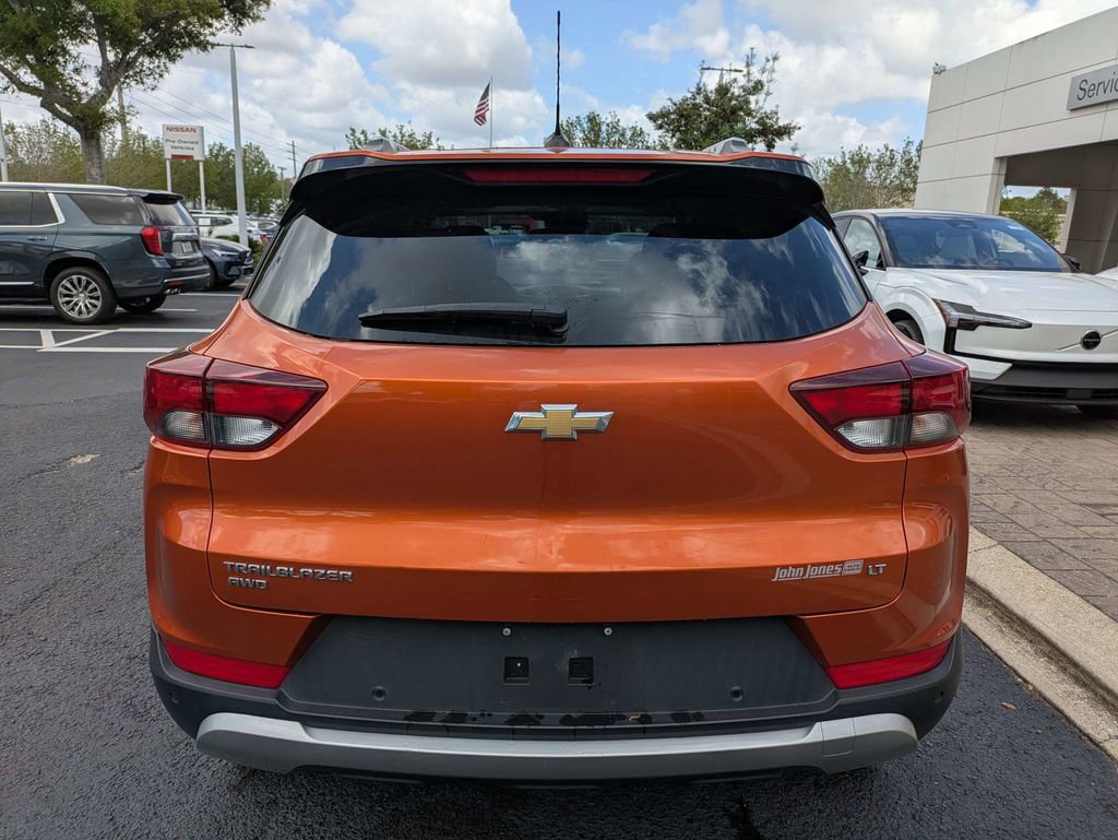 Used 2022 Chevrolet TrailBlazer LT w/ Convenience Package AWD/4WD image 5
