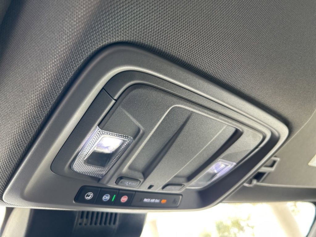 Used 2024 Chevrolet Silverado 2500 LT image 43