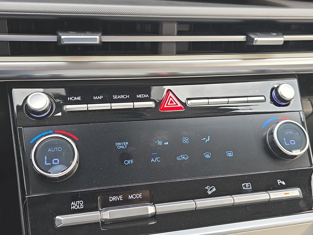 New 2026 Hyundai Santa Fe SE image 24