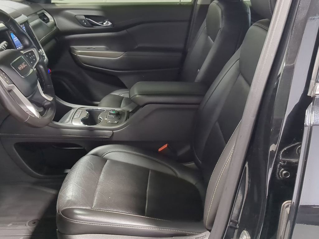 Used 2022 GMC Acadia SLT w/ LPO, Floor Liner Package image 20