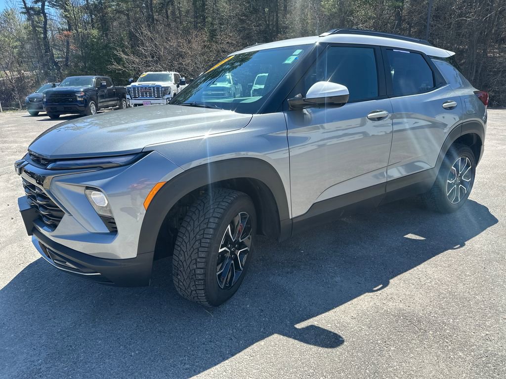 Used 2025 Chevrolet TrailBlazer ACTIV w/ Driver Confidence Package