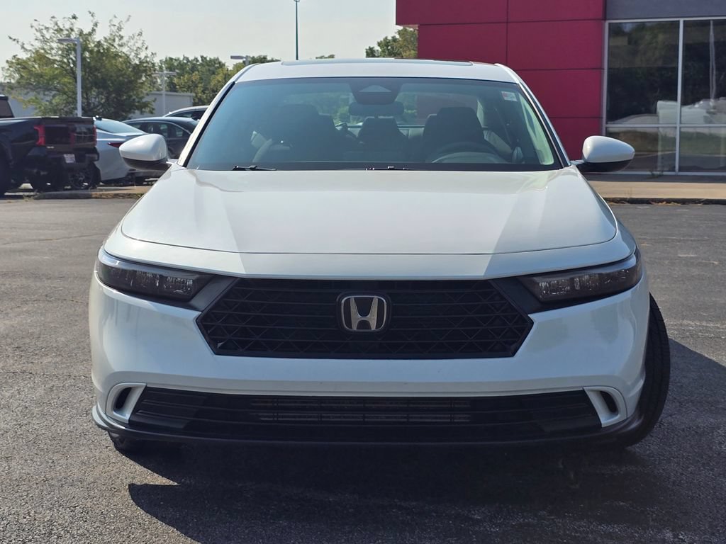Used 2023 Honda Accord EX image 11