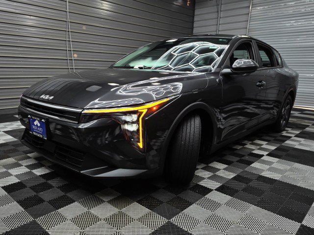 Used 2025 Kia K4 FWD image 37
