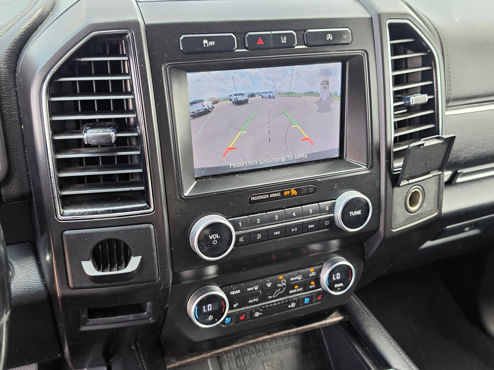 Used 2021 Ford Expedition Limited RWD image 10