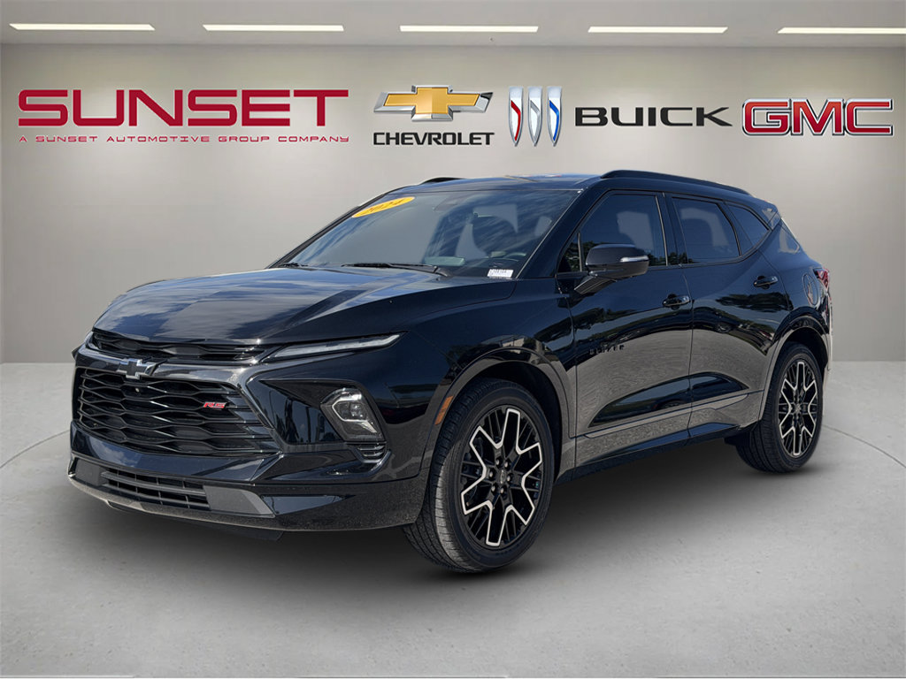 Certified 2024 Chevrolet Blazer RS w/ Driver Confidence II Package FWD image 3