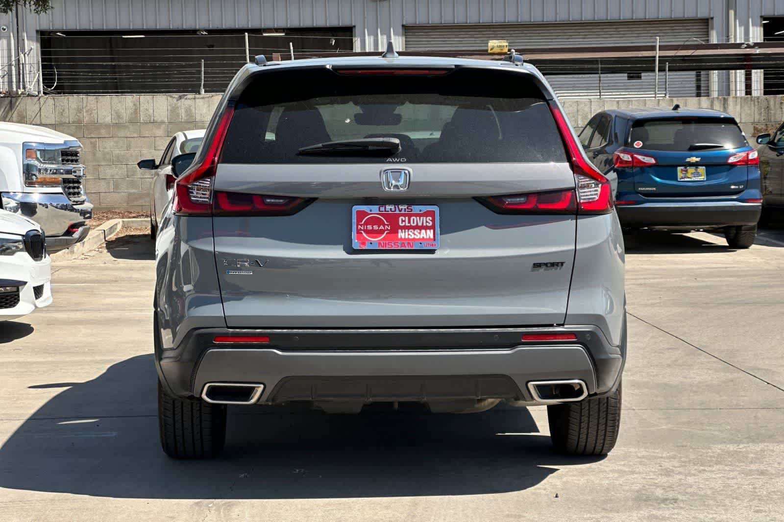 Used 2025 Honda CR-V Sport-L image 8