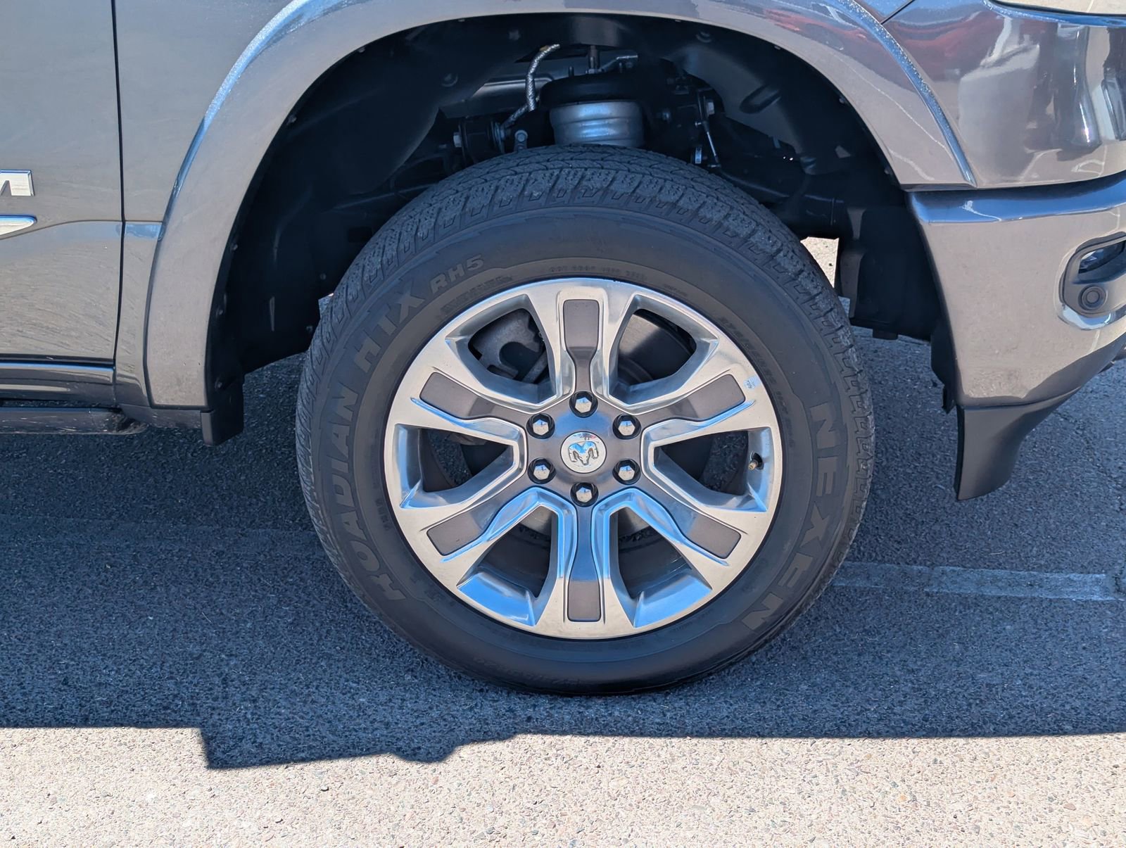 Used 2023 RAM 1500 Limited image 9