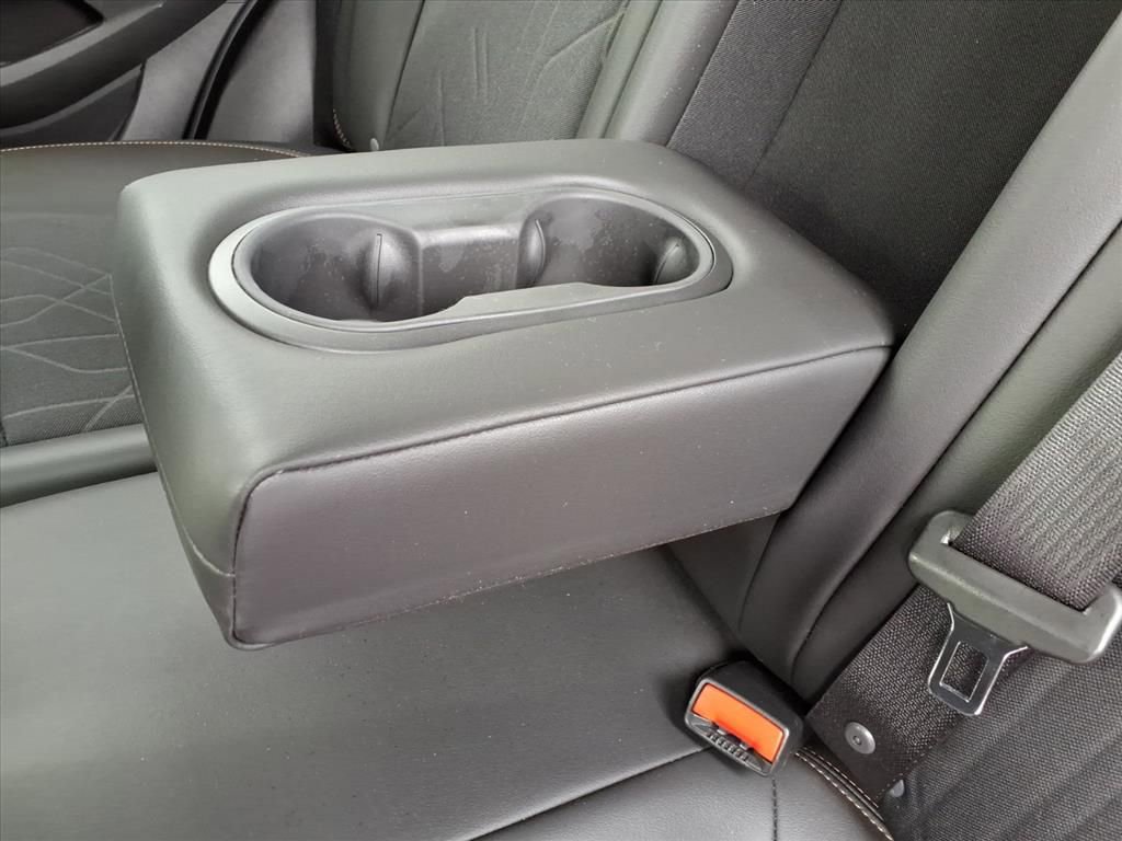 Used 2022 Chevrolet Trax LT w/ Sport Edition image 33