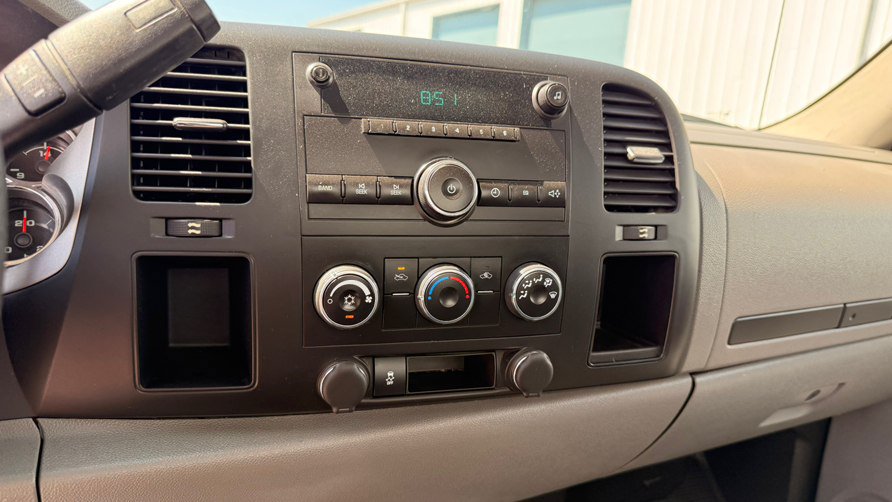 Used 2013 Chevrolet Silverado 3500 W/T RWD image 17