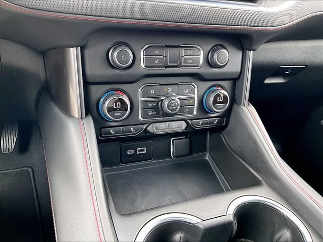 Used 2022 Chevrolet Suburban RST w/ Luxury Package AWD/4WD image 28