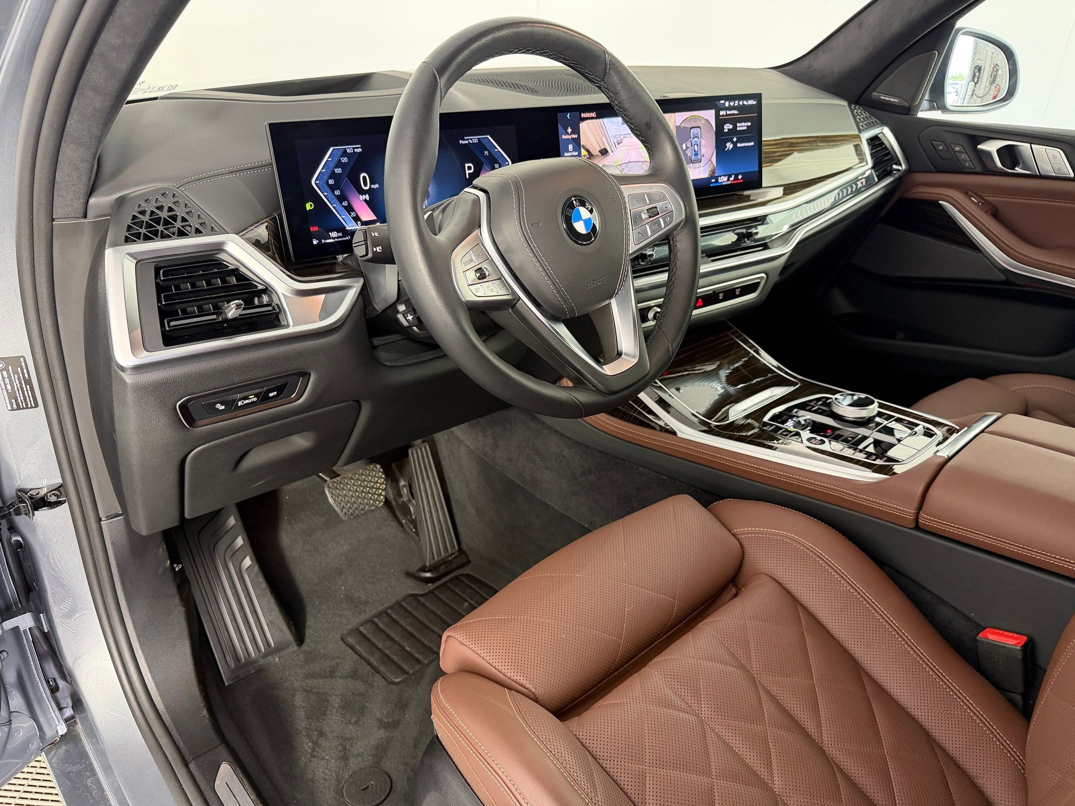 Used 2026 BMW X7 xDrive40i AWD/4WD image 4