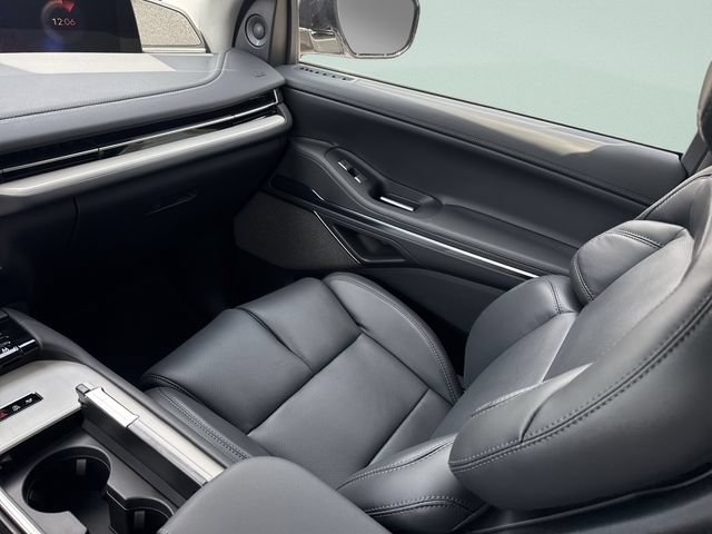 New 2027 Lincoln Navigator Reserve AWD/4WD image 25