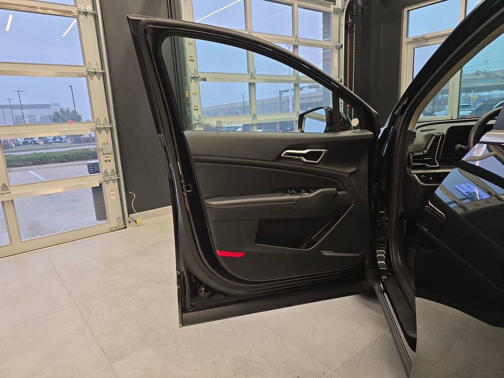 Certified 2025 Kia Sportage EX image 14