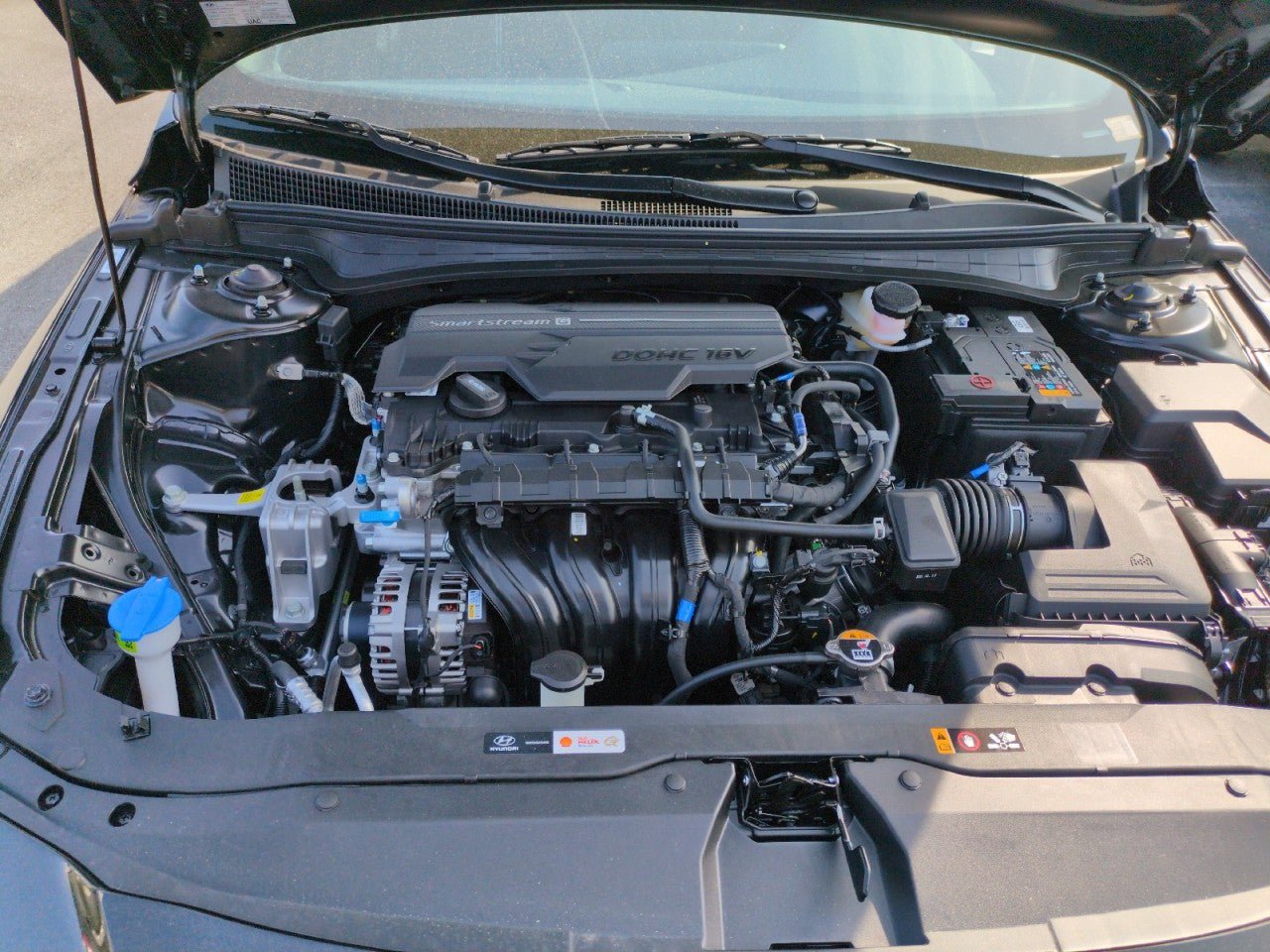 New 2026 Hyundai Elantra Sport FWD image 34