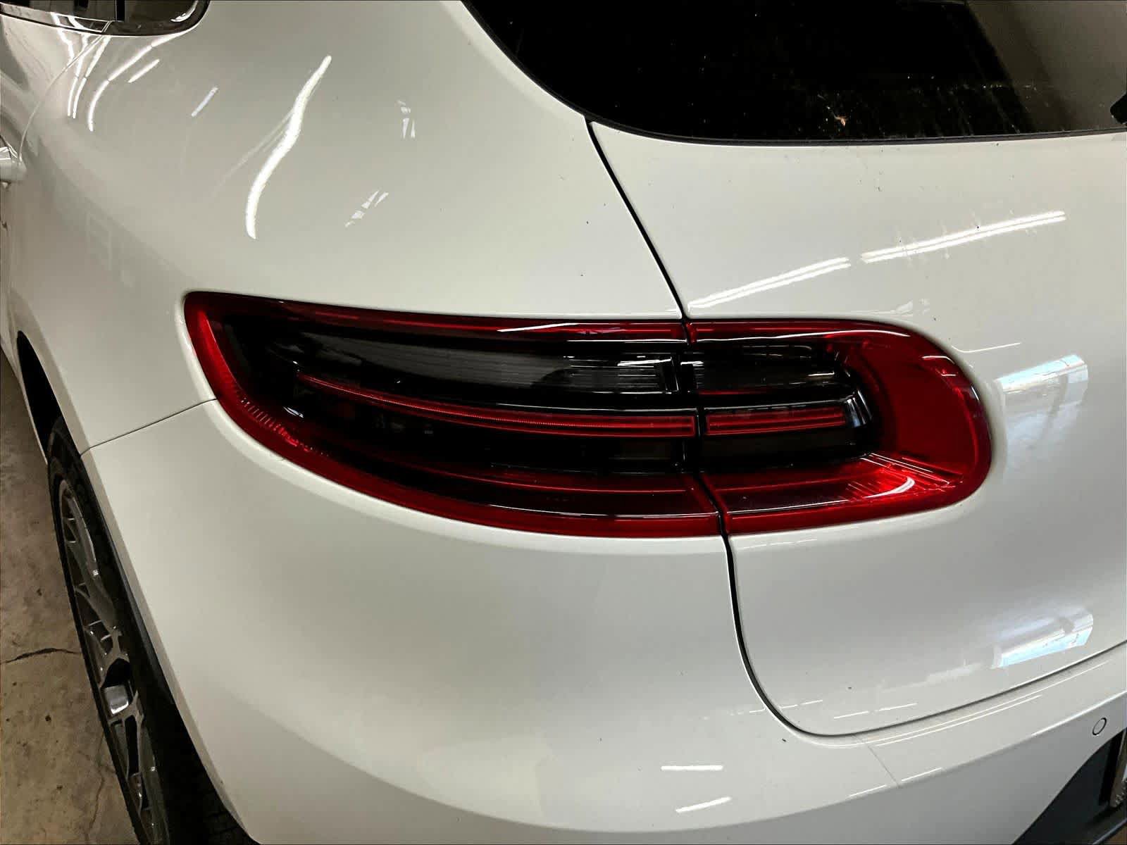 Used 2016 Porsche Macan S image 30
