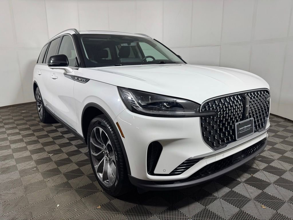 Used 2025 Lincoln Aviator Reserve w/ Illumination Package AWD/4WD image 7