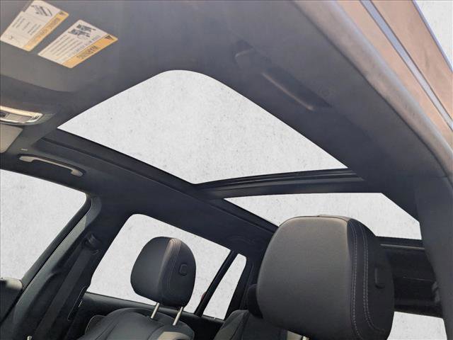 Used 2025 Mercedes-Benz GLS 450 4MATIC image 15