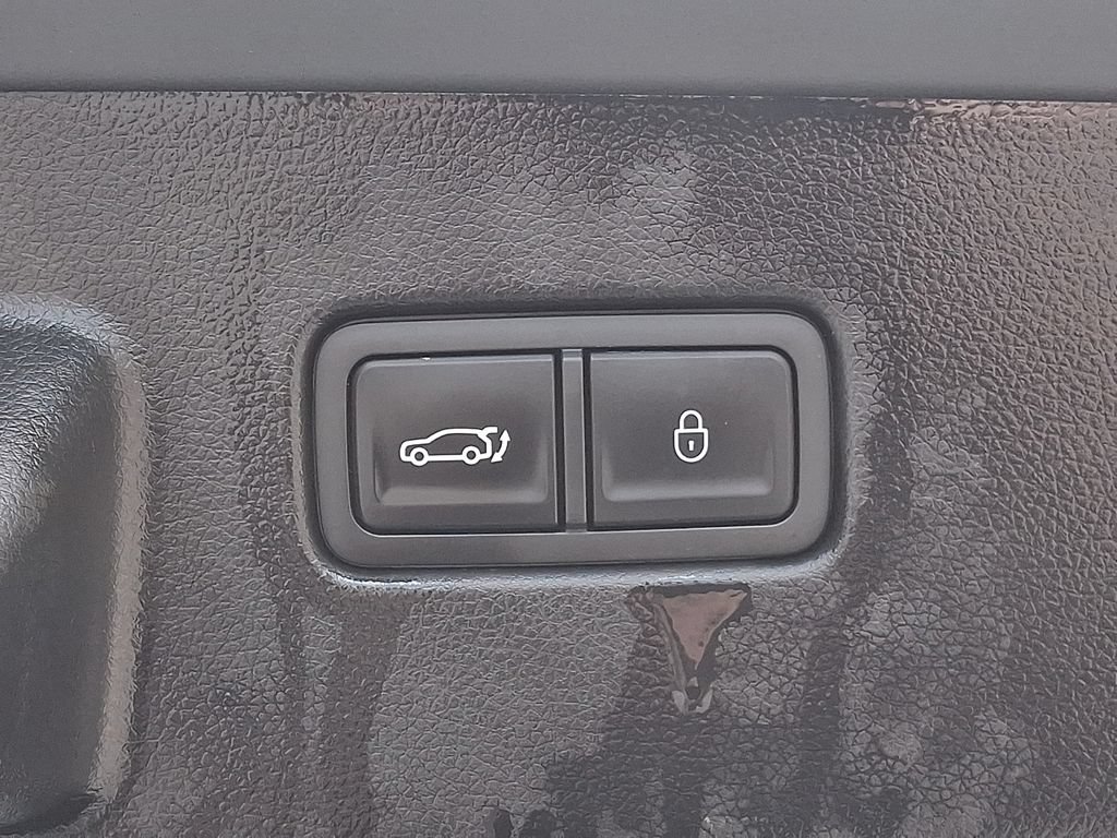 Used 2023 Genesis GV60 Performance AWD/4WD image 31