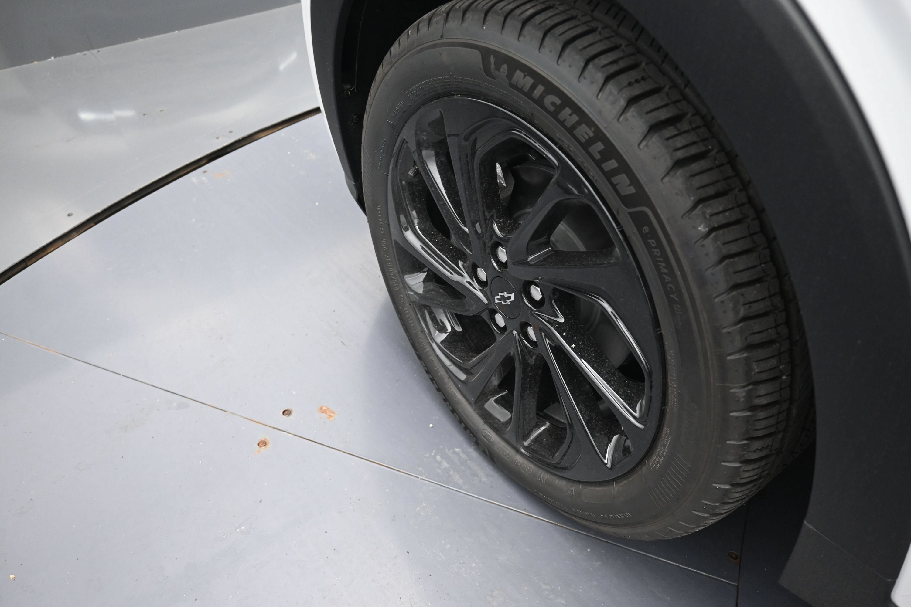 New 2027 Chevrolet Bolt RS FWD image 31