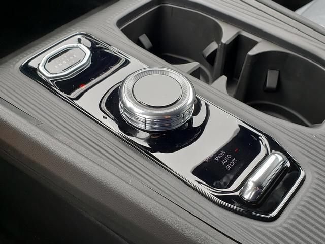 New 2026 Jeep Cherokee Laredo AWD/4WD image 11