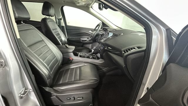 Used 2017 Ford Escape Titanium AWD/4WD image 29