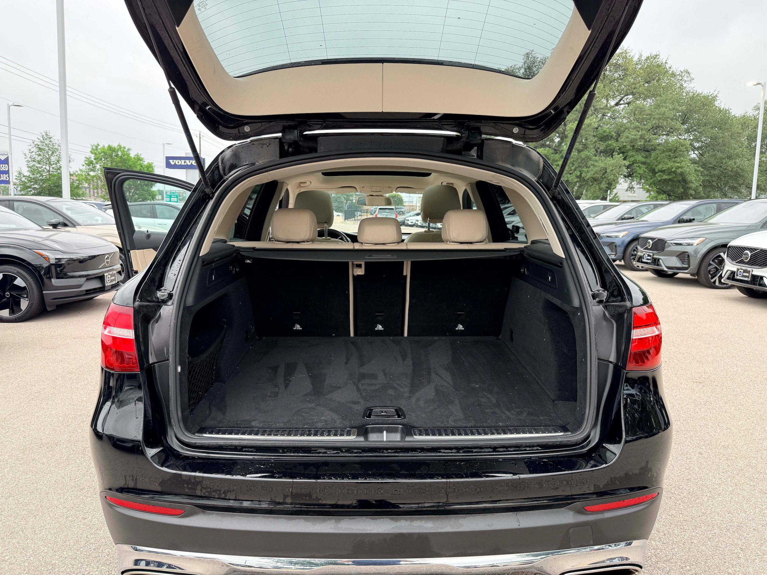 Used 2019 Mercedes-Benz GLC 300 4MATIC image 23
