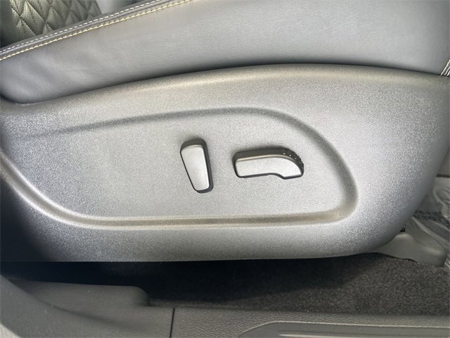 Certified 2024 Nissan Murano Platinum w/ Cargo Package image 22