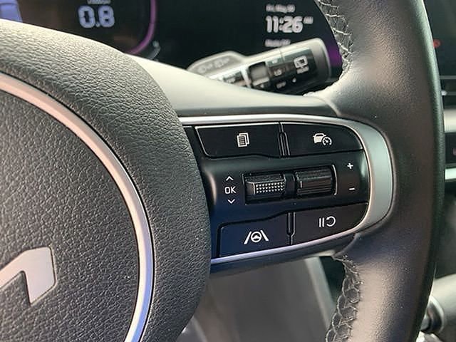 Used 2023 Kia Sportage EX image 28