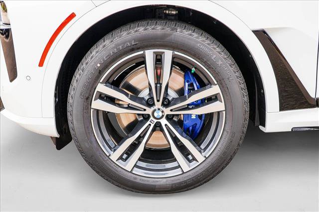 Used 2025 BMW X7 M60i w/ Executive Package AWD/4WD image 9