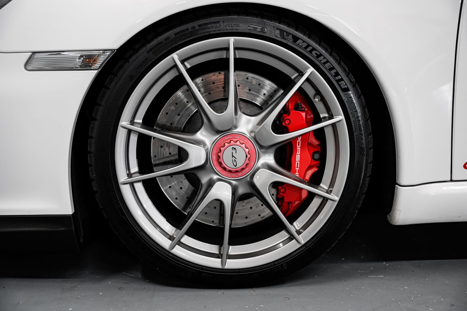 Used 2010 Porsche 911 GT3 RWD image 45