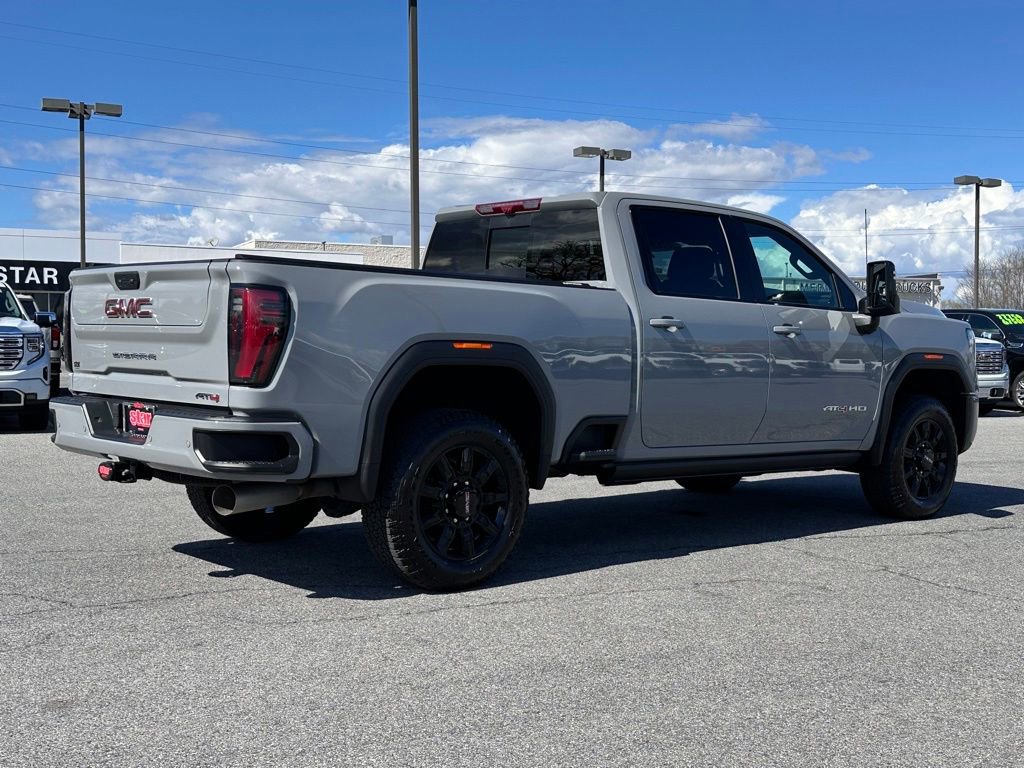 Used 2024 GMC Sierra 2500 AT4 w/ AT4 Premium Plus Package AWD/4WD image 10