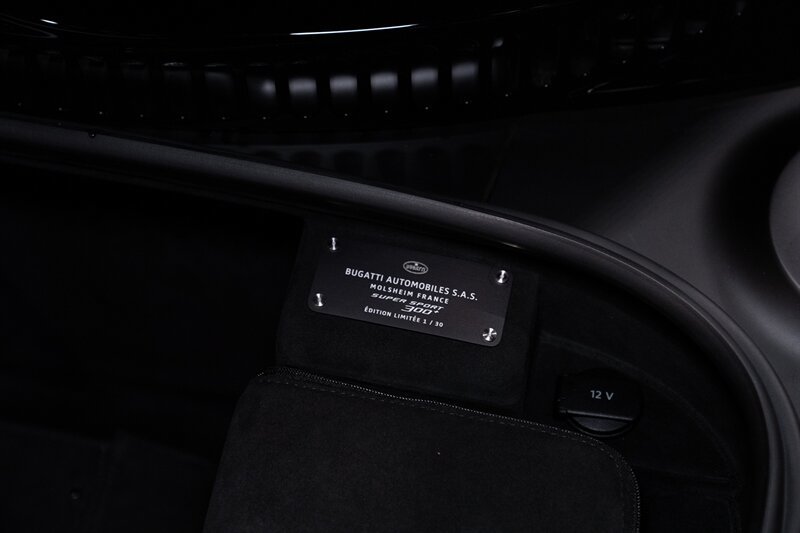 Used 2022 Bugatti Chiron Super Sport AWD/4WD image 63