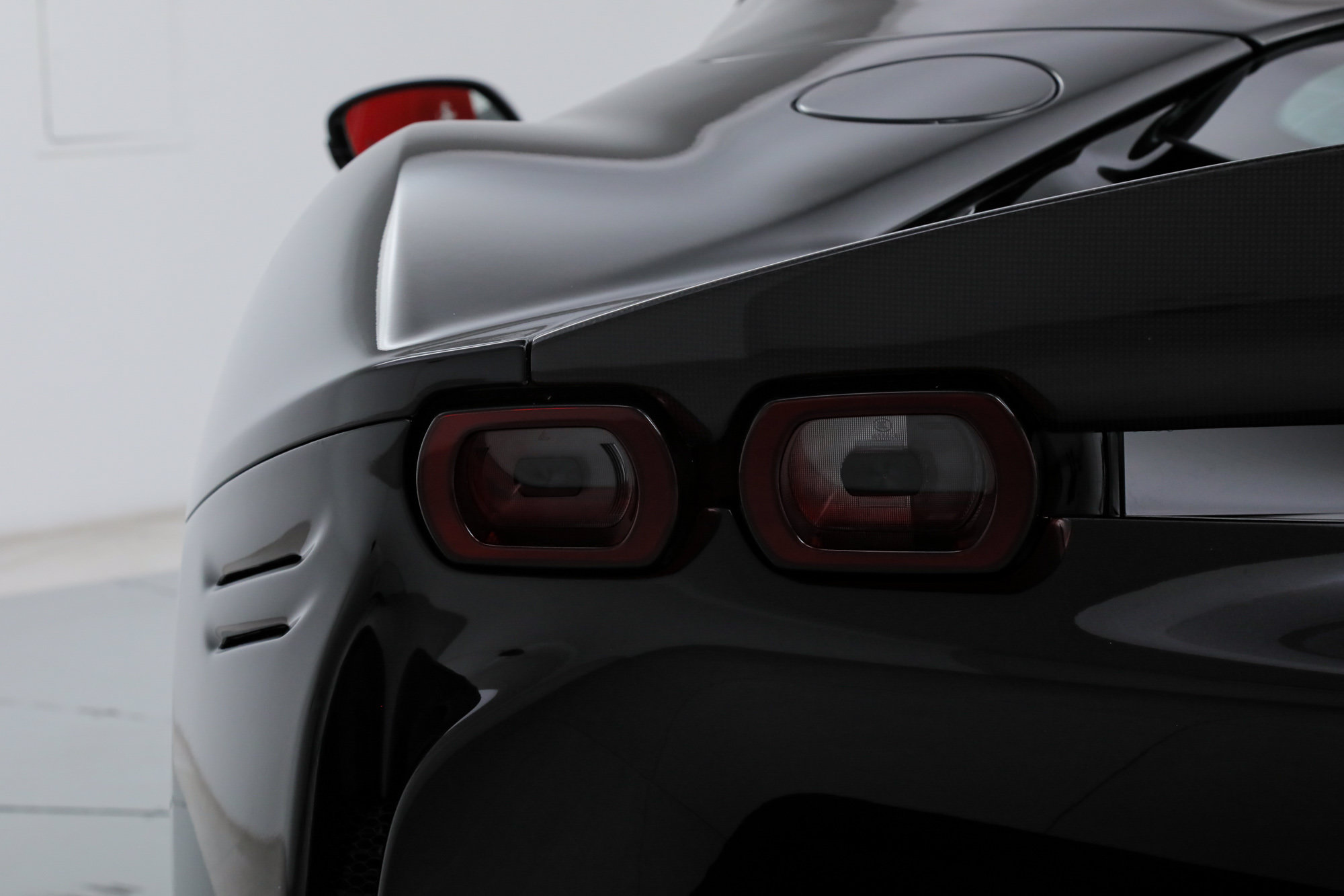 Certified 2022 Ferrari SF90 Spider AWD/4WD image 21