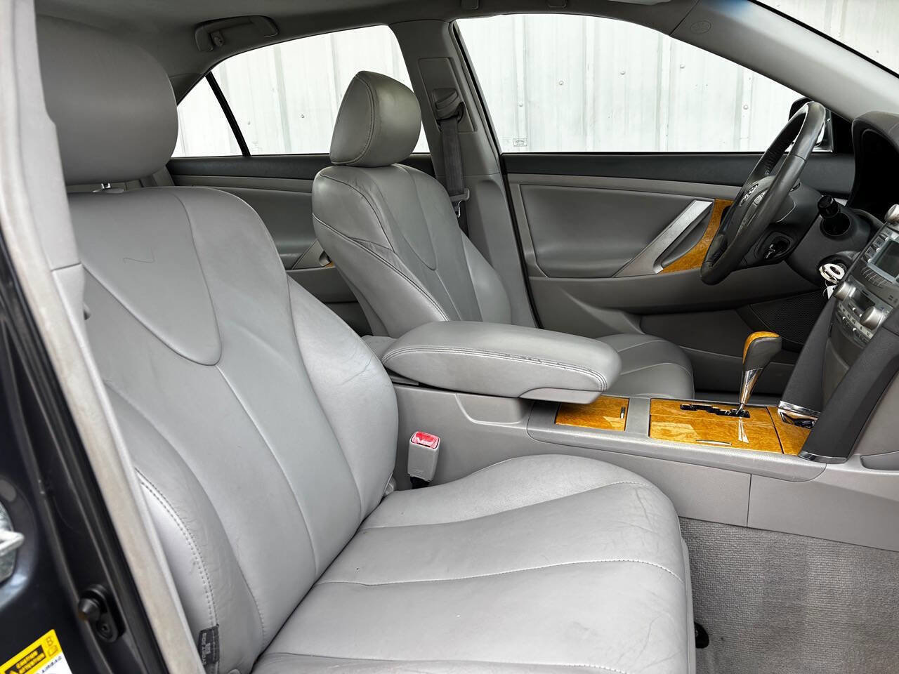Used 2007 Toyota Camry XLE FWD image 15