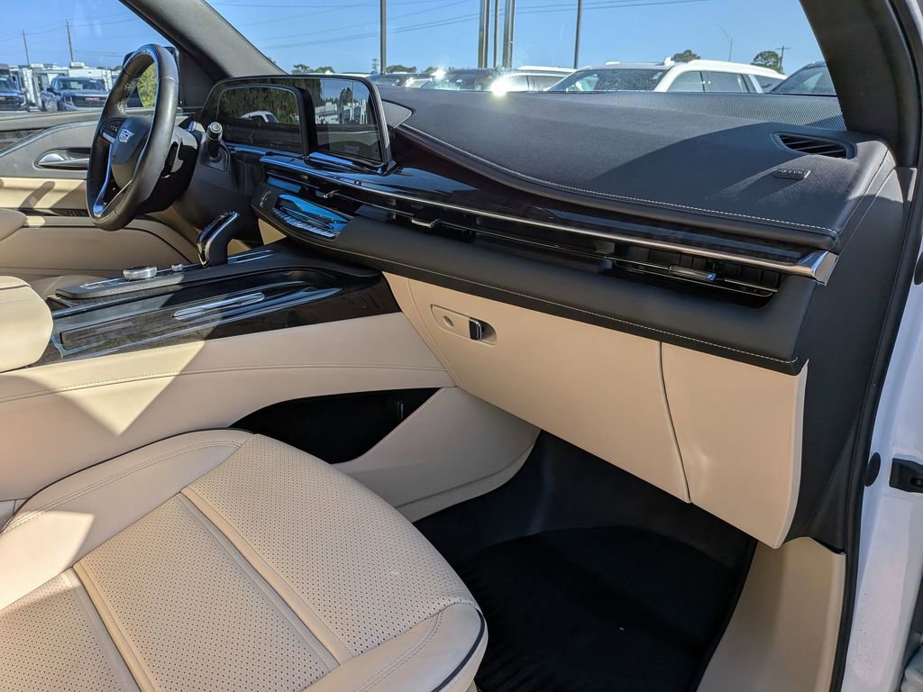 Used 2023 Cadillac Escalade ESV Premium Luxury w/ Performance Package image 31