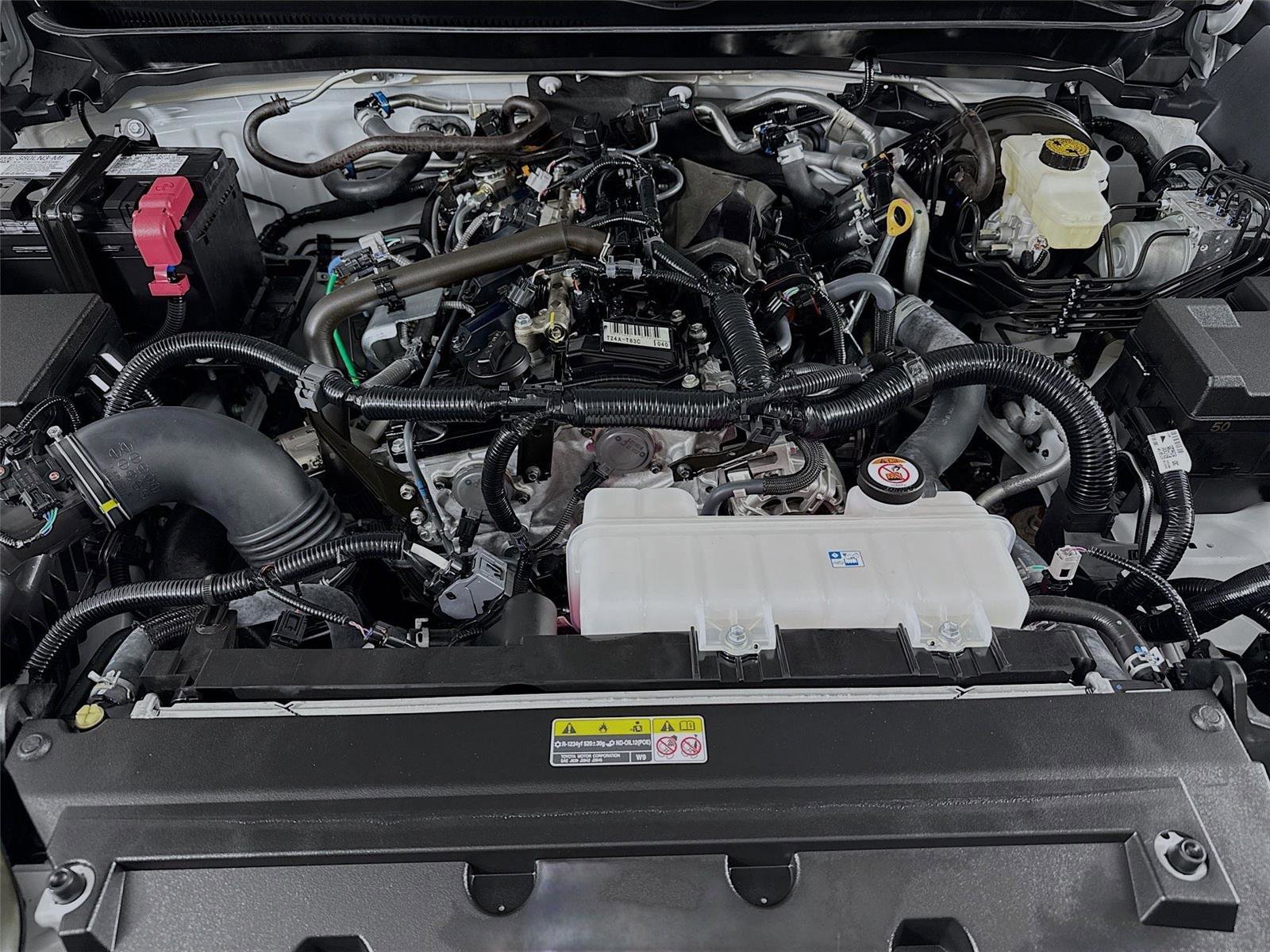 Used 2024 Toyota Tacoma TRD Sport AWD/4WD image 45