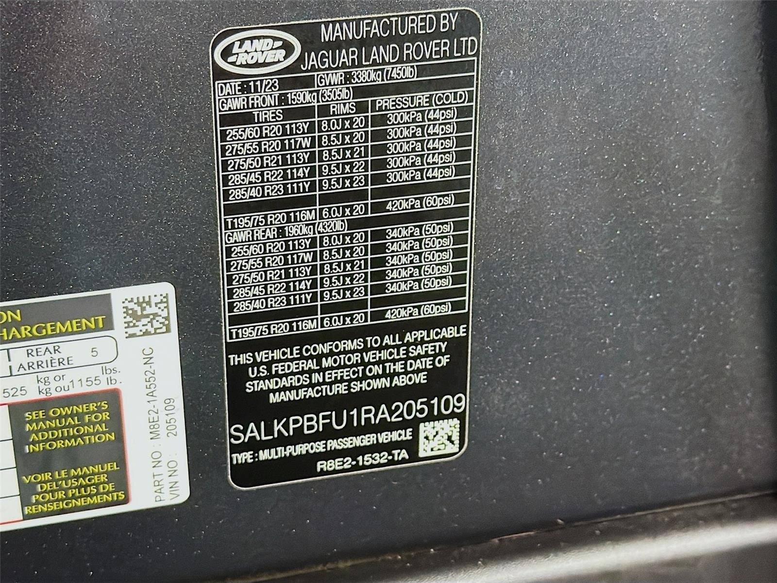 Used 2024 Land Rover Range Rover Long Wheelbase SE AWD/4WD image 31
