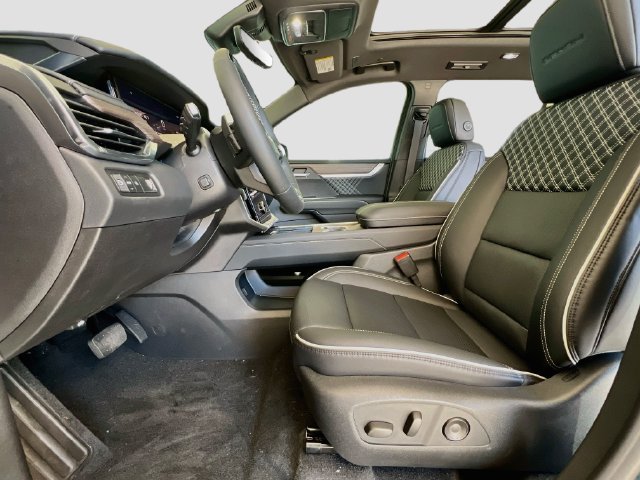 New 2027 GMC Acadia Denali FWD image 15