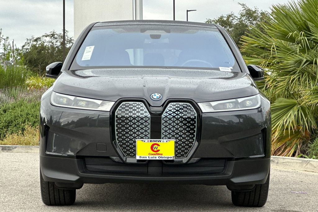 Used 2023 BMW iX xDrive50 w/ Convenience Package image 8