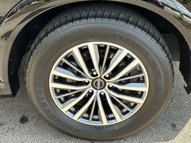 Used 2024 Nissan Armada SL w/ Captain's Chairs Package AWD/4WD image 5
