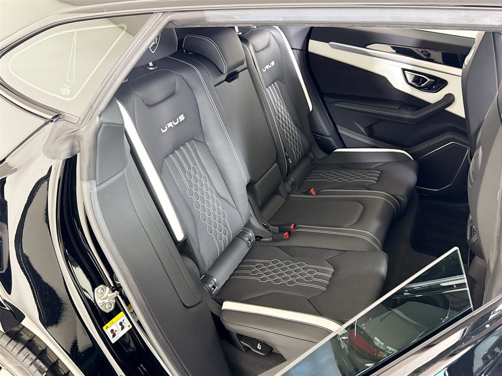 Used 2023 Lamborghini Urus S image 30