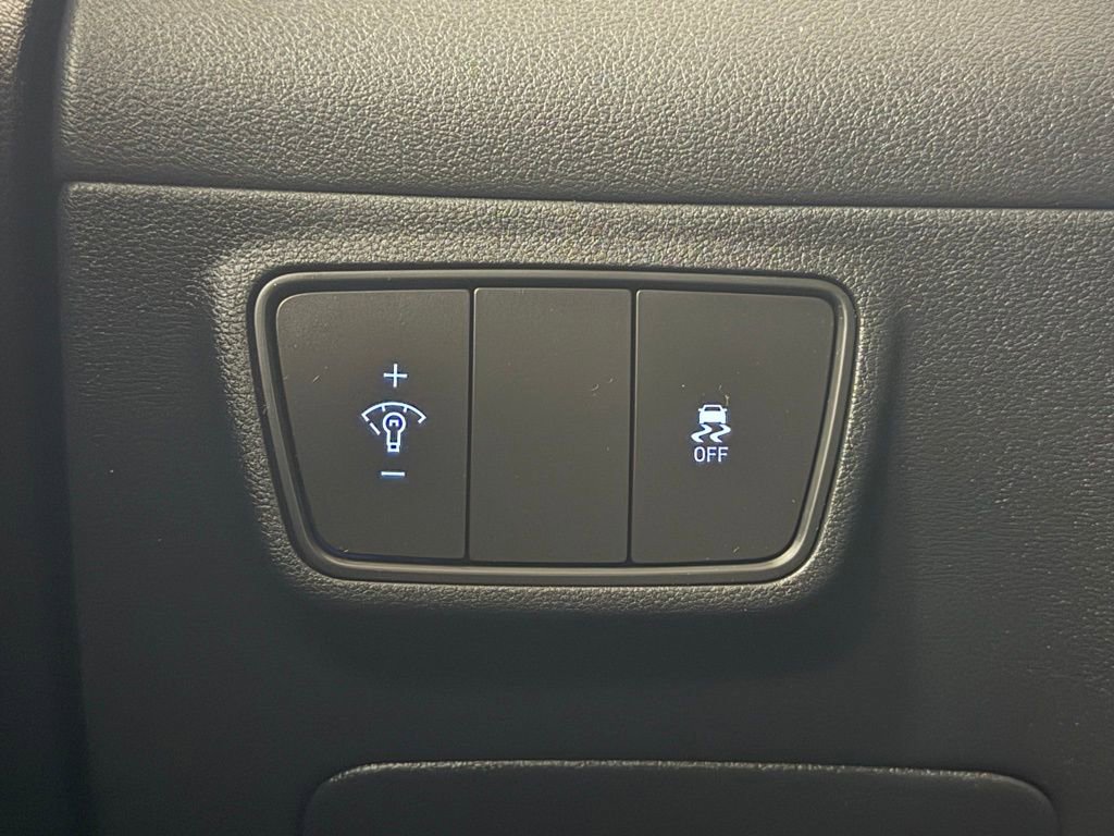 Used 2023 Hyundai Tucson SE image 14