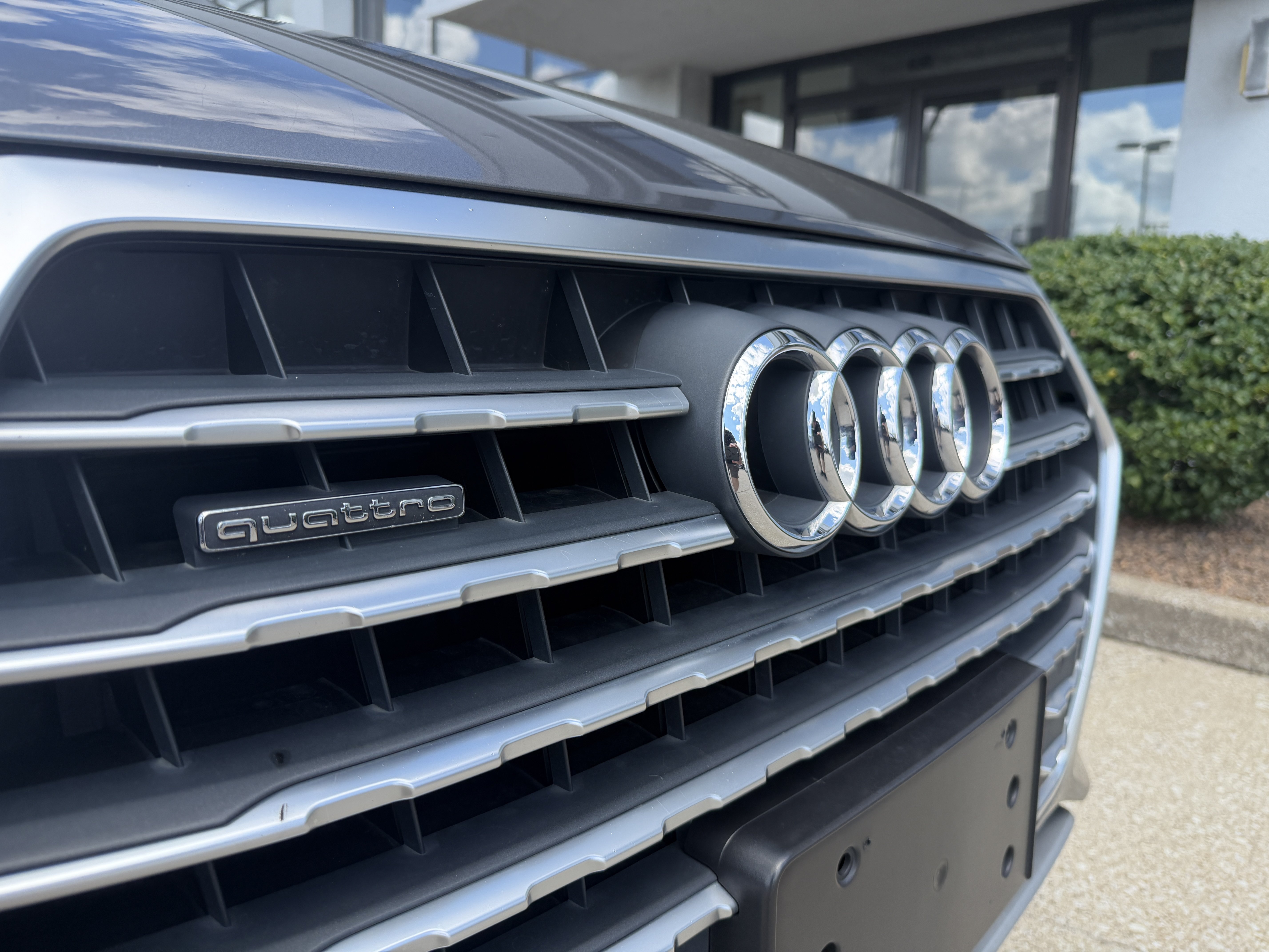 Used 2019 Audi Q7 3.0T Premium w/ Convenience Package AWD/4WD image 18