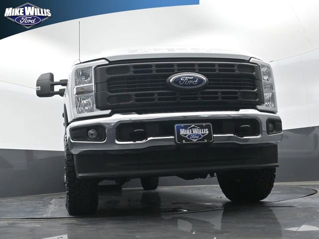 Used 2025 Ford F250 XL w/ XL Chrome Package image 18