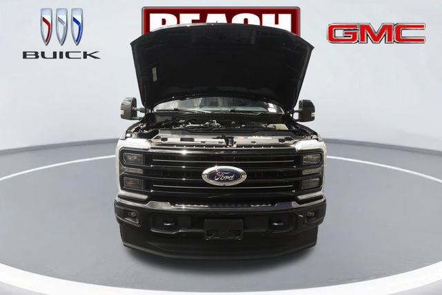 Used 2025 Ford F250 Platinum AWD/4WD image 9
