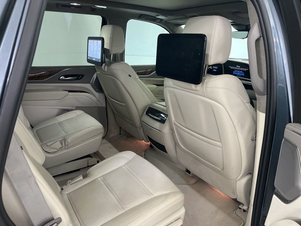 Used 2021 Cadillac Escalade Premium Luxury Platinum AWD/4WD image 25