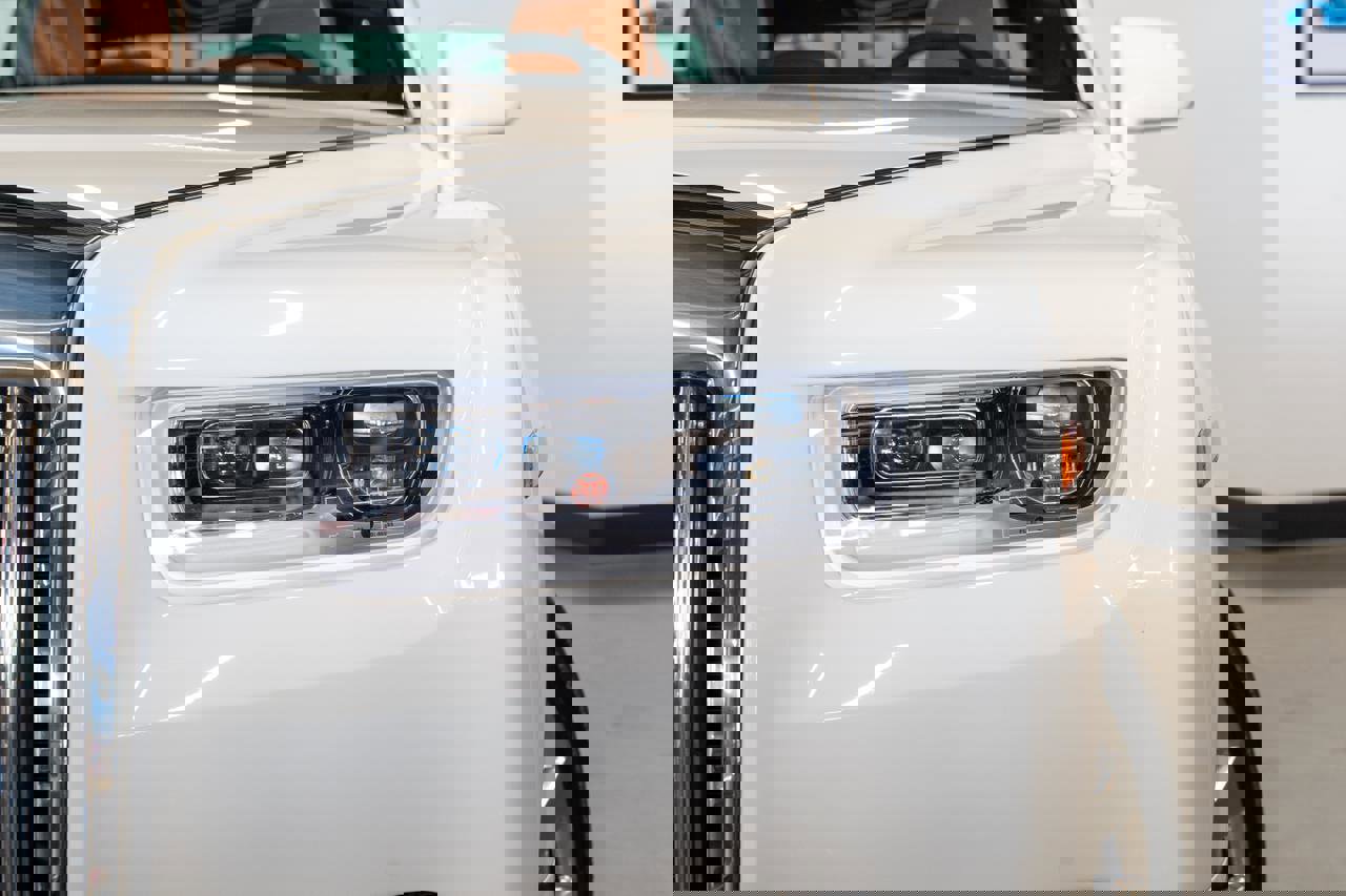 Used 2022 Rolls-Royce Phantom Sedan w/ The Phantom Package image 33