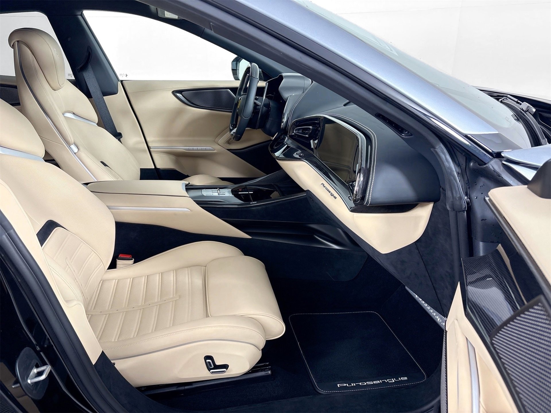 Certified 2025 Ferrari Purosangue image 21