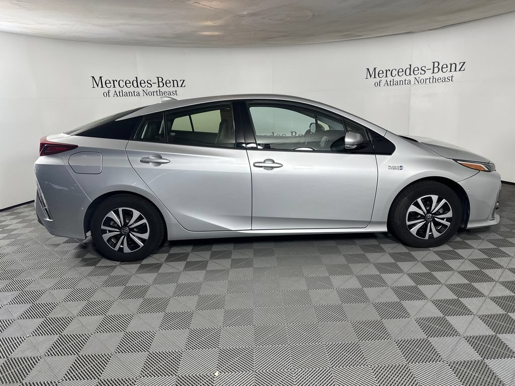 Used 2017 Toyota Prius Prime Advanced FWD image 8