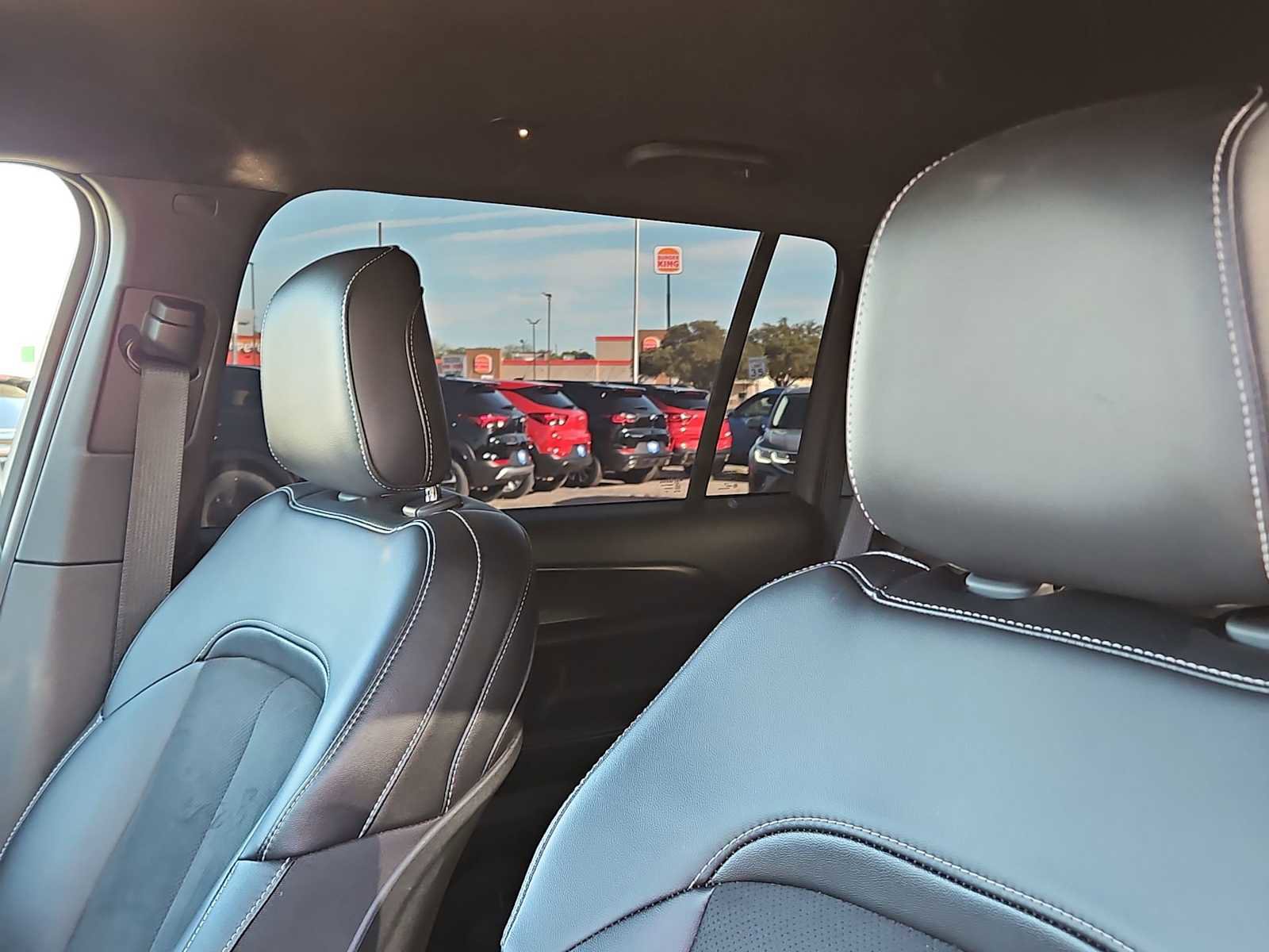 Used 2025 Jeep Grand Cherokee L Laredo image 15